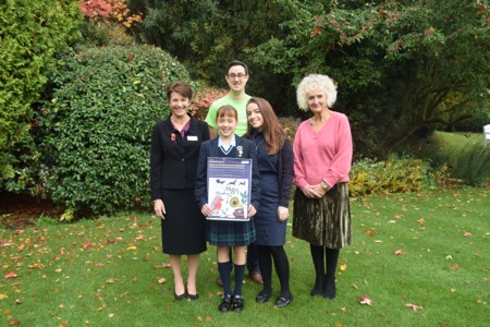 Tracey+Fantham+(L),+Cassandra+Clarence+(middle)+and+Teresa+Williams+(R)